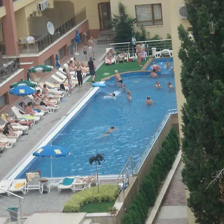 Vigo Hotel 4*
